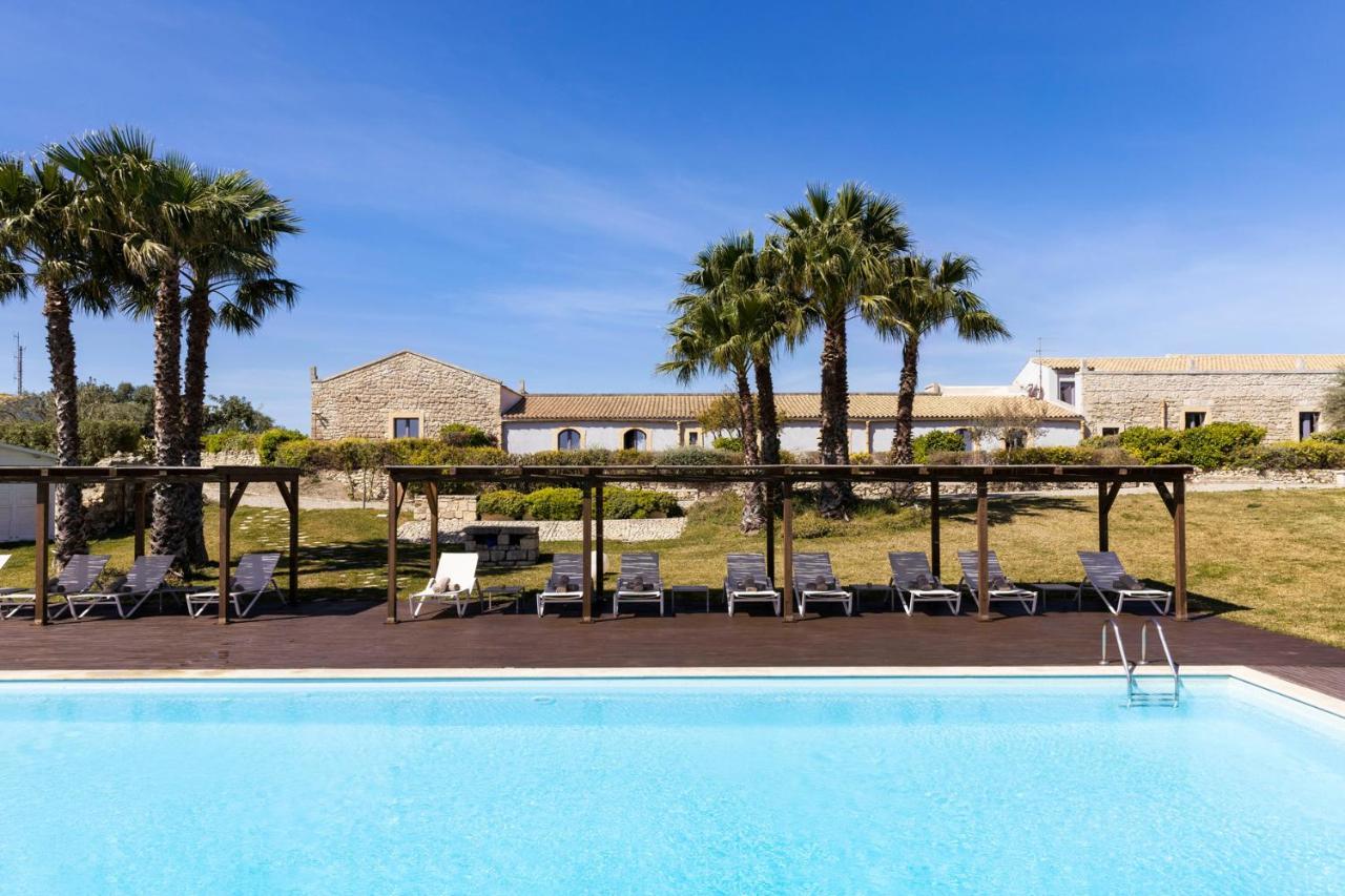 Masseria Del Carrubo โนโต ภายนอก รูปภาพ